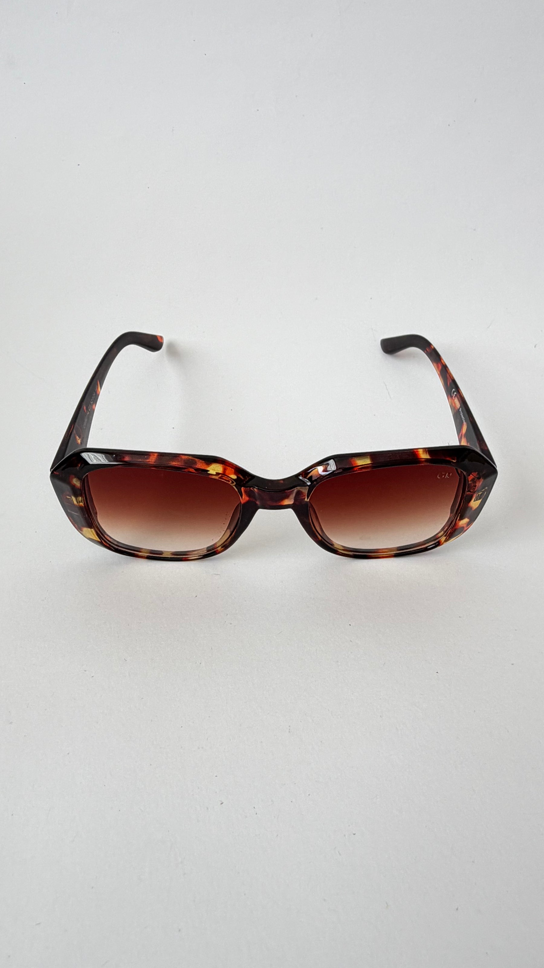 Óculos de sol - Max Onça